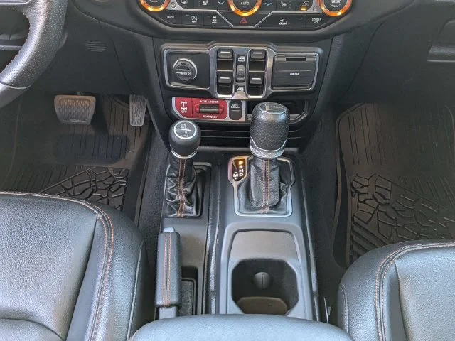 Used 2023 Gray Jeep Mojave image 17