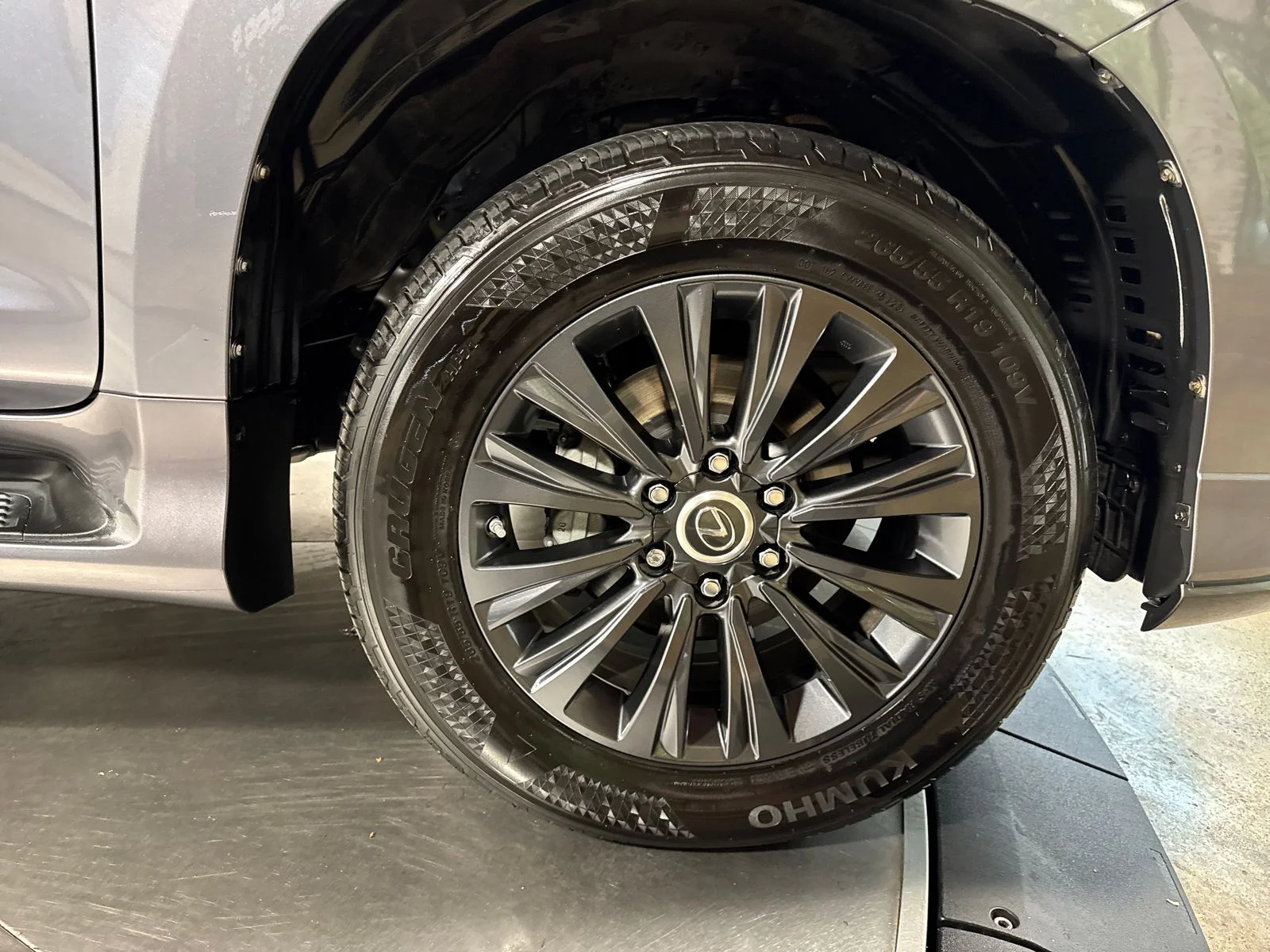 Used 2021 Gray Lexus 460 image 14