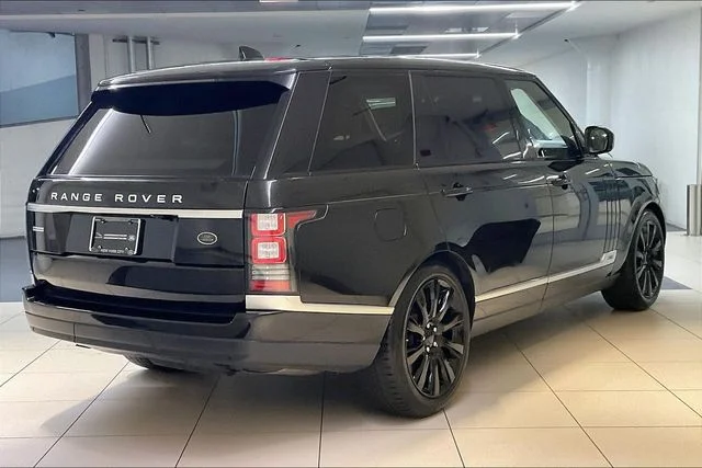 Used 2017 Black Land Rover 5.0L V8 Supercharged image 10