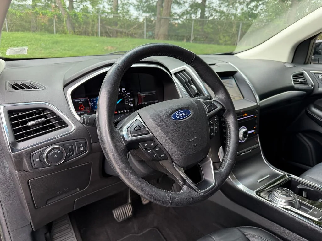 Used 2019 Black Ford Titanium image 15