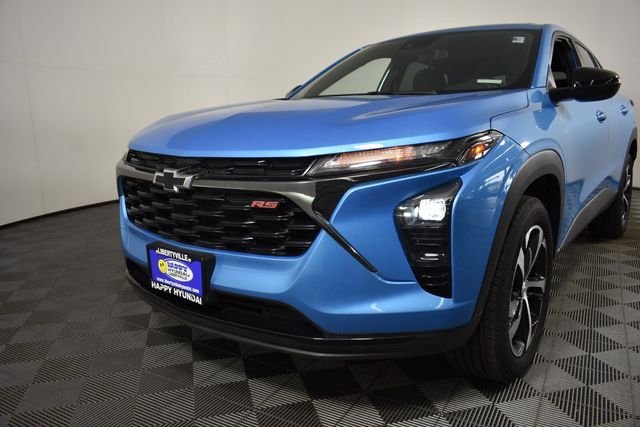 Used 2025 Blue Chevrolet 1RS image 3