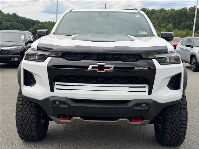 Used 2024 Summit White Chevrolet 4WD ZR2 image 10