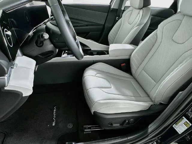 New 2026 Black Hyundai Limited image 9