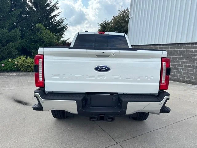 New 2026 Star White Metallic Tri-Coat Ford F-350® Lariat® image 7