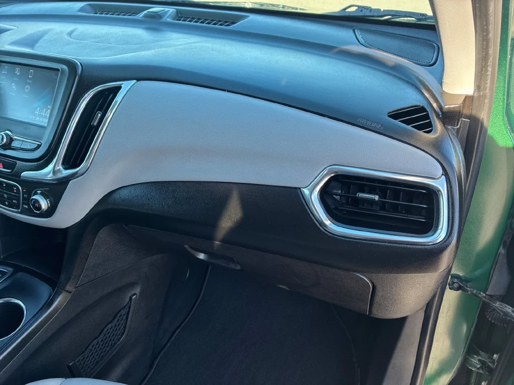 Used 2018 IVY METALLIC Chevrolet LT image 31