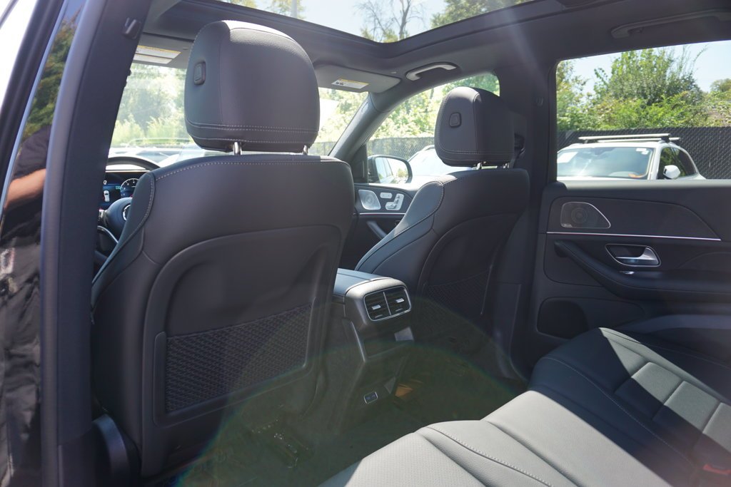 Certified Used 2026 Obsidian Black Metallic Mercedes-Benz GLE 350 image 25