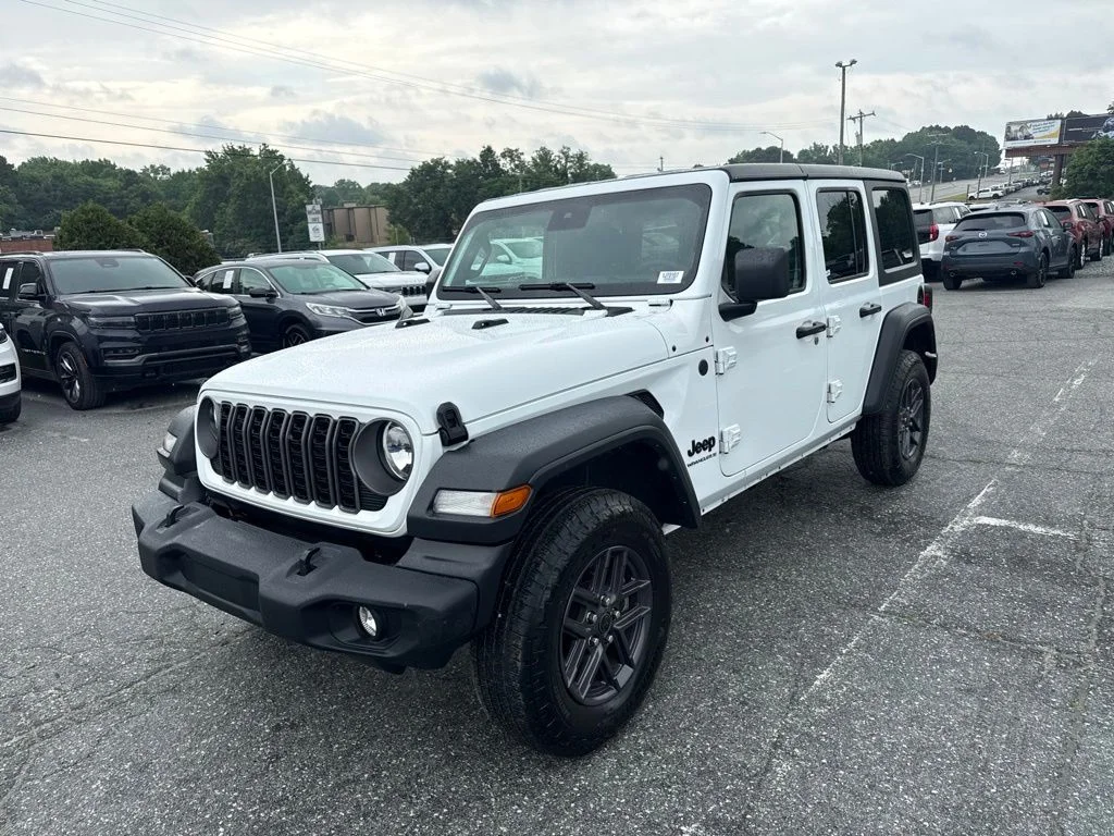 Used 2025 White Jeep Sport S image 1