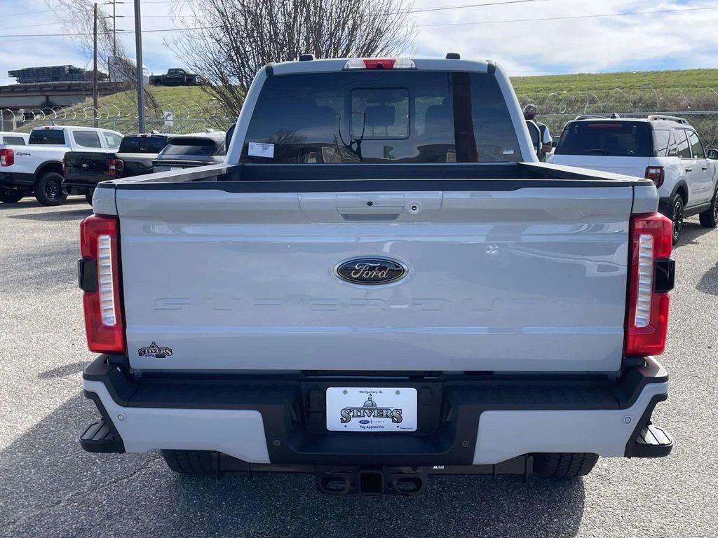 New 2026 Avalanche Ford F-250® XLT image 4