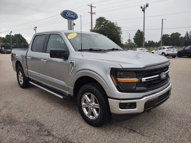 Certified Used 2025 Silver Metallic Ford XLT image 8