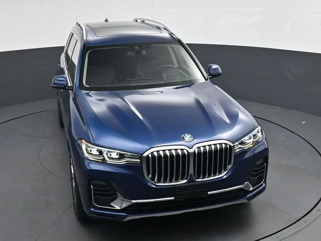 Used 2022 Blue BMW xDrive40i image 32