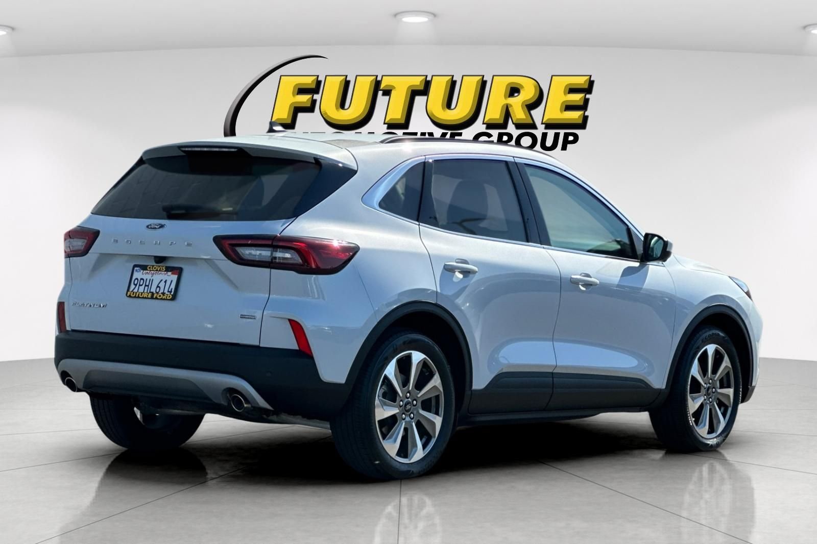 Used 2025 Silver Ford Platinum image 3