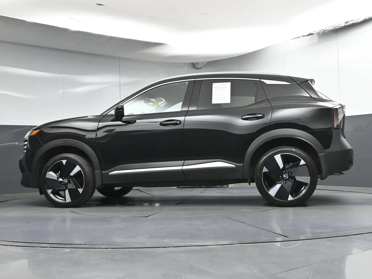 Certified Used 2026 Super Black Nissan SR image 27