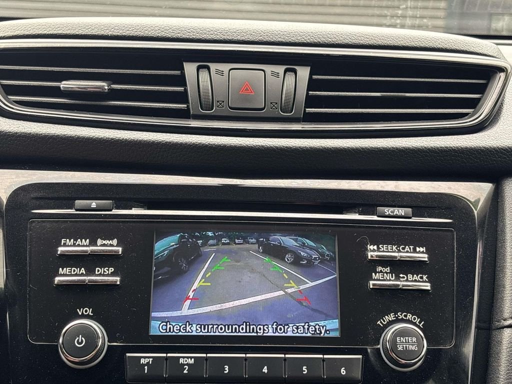 Used 2017 White Nissan SV image 18
