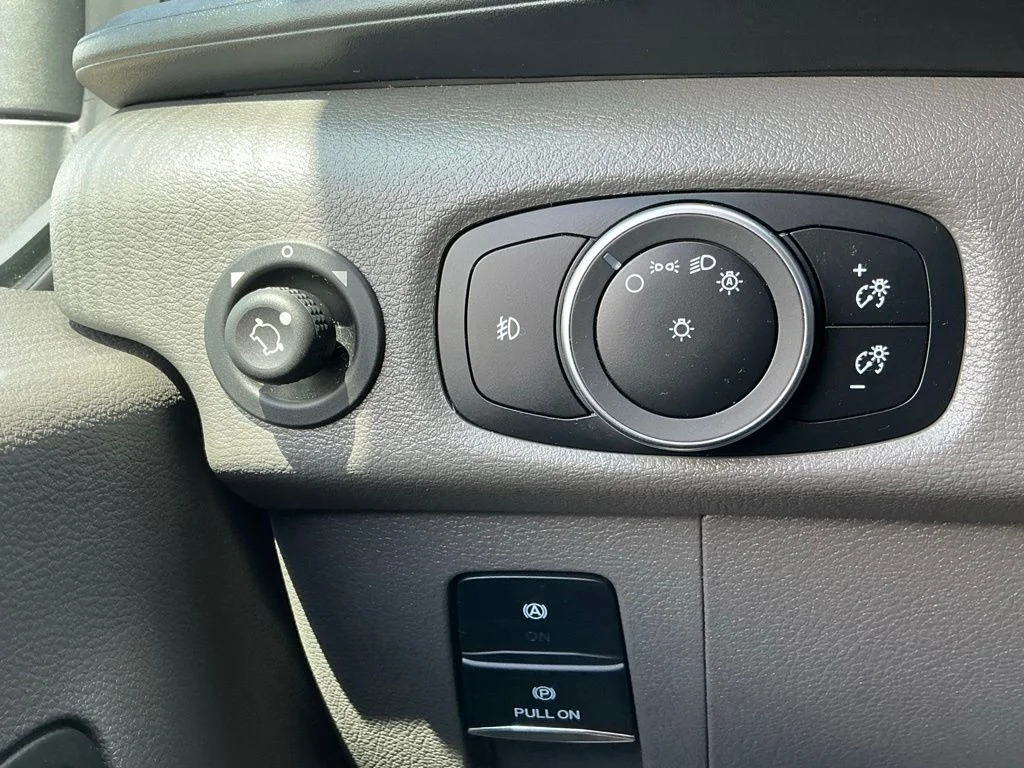 Used 2025 White Ford Base image 48