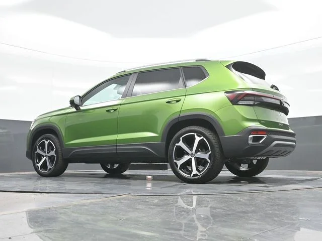 New 2026 Green Volkswagen 1.5T SEL image 19