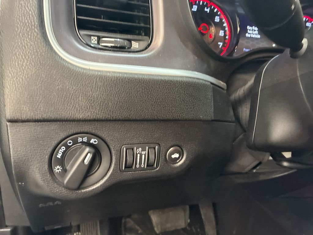 Used 2022 Frostbite Dodge SXT image 26