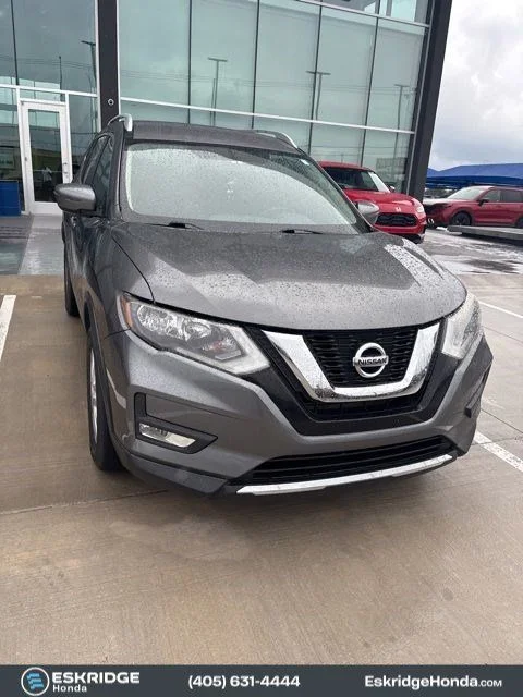 2017 Nissan Rogue SV AWD's photo