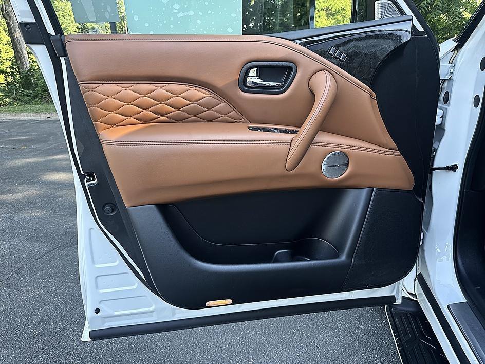 Used 2021 Moonstone White INFINITI SENSORY image 9