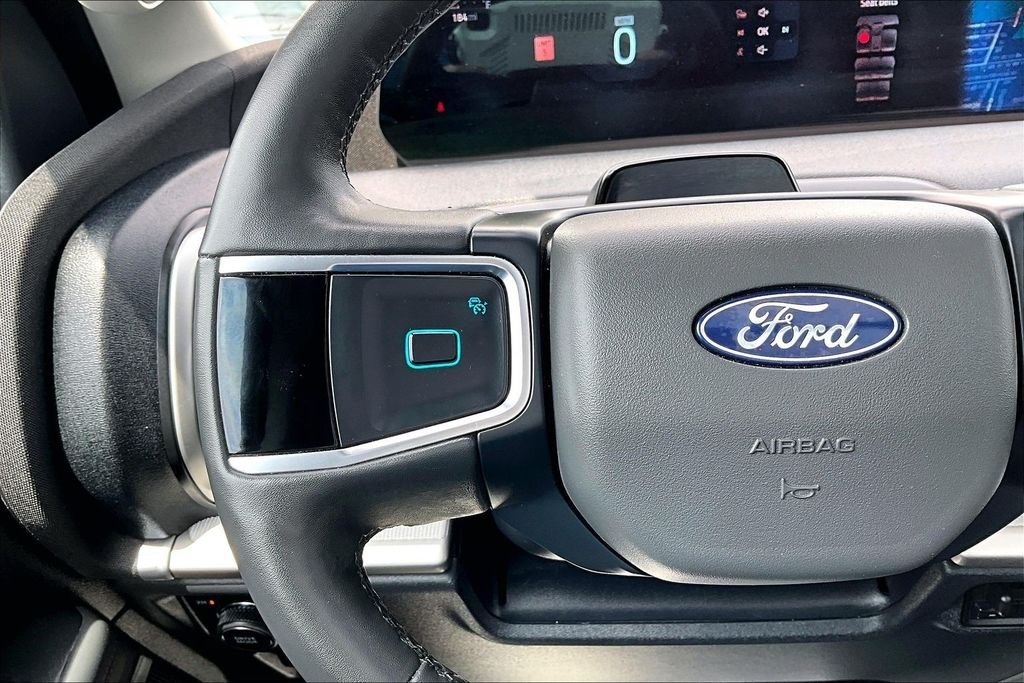 Used 2025 Silver Metallic Ford Active image 17