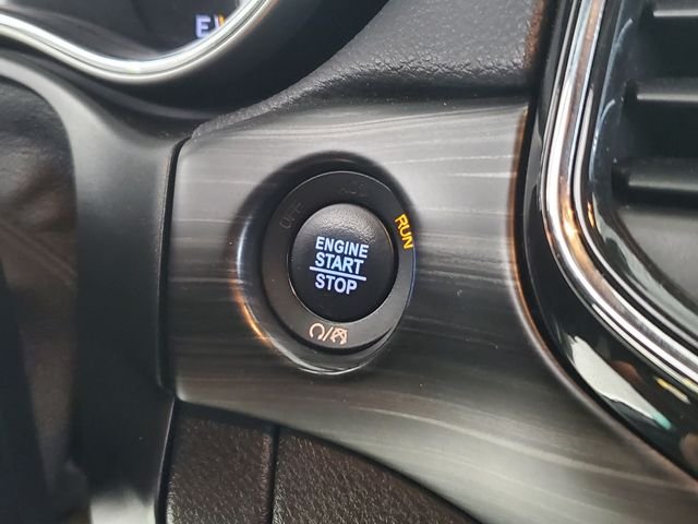 Used 2022 White Jeep Laredo E image 25