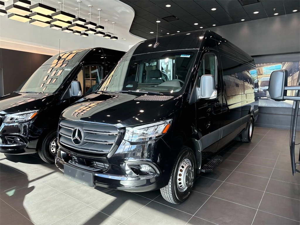 New 2025 Mercedes-Benz Sprinter 3500 PrimeTime 15 passenger 15