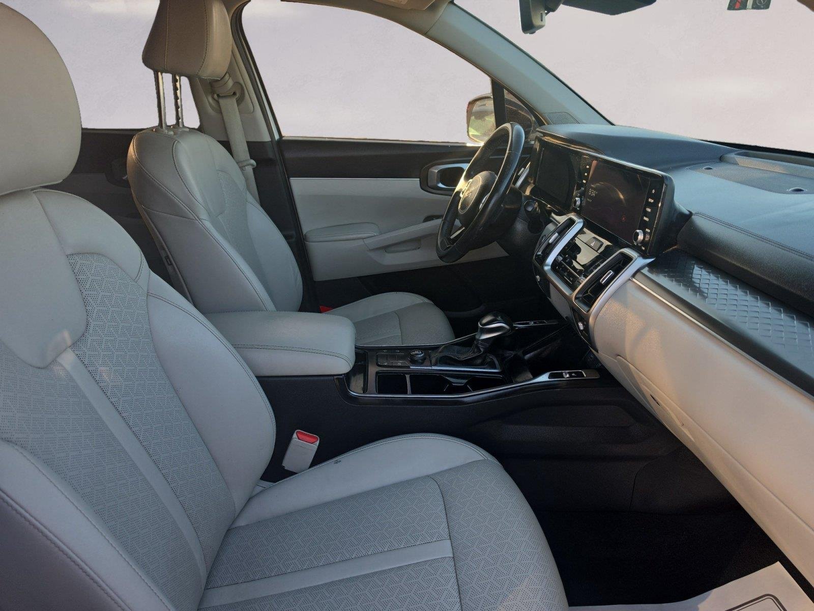2023 Kia Sorento S - Photo 15
