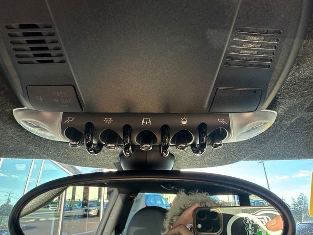 Used 2014 Black MINI Clubman image 20