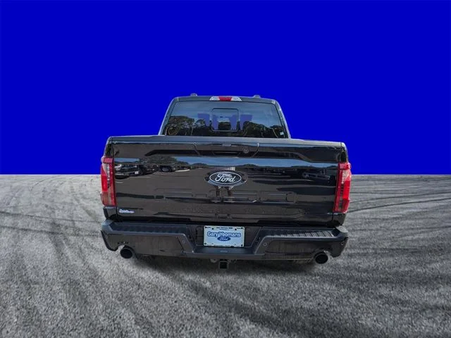 New 2026 Agate Black Metallic Ford XLT image 5