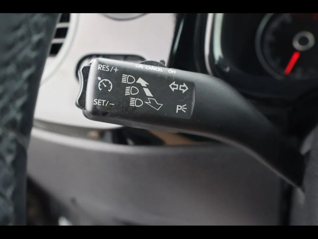 Used 2019 Gray Volkswagen 2.0T S image 21