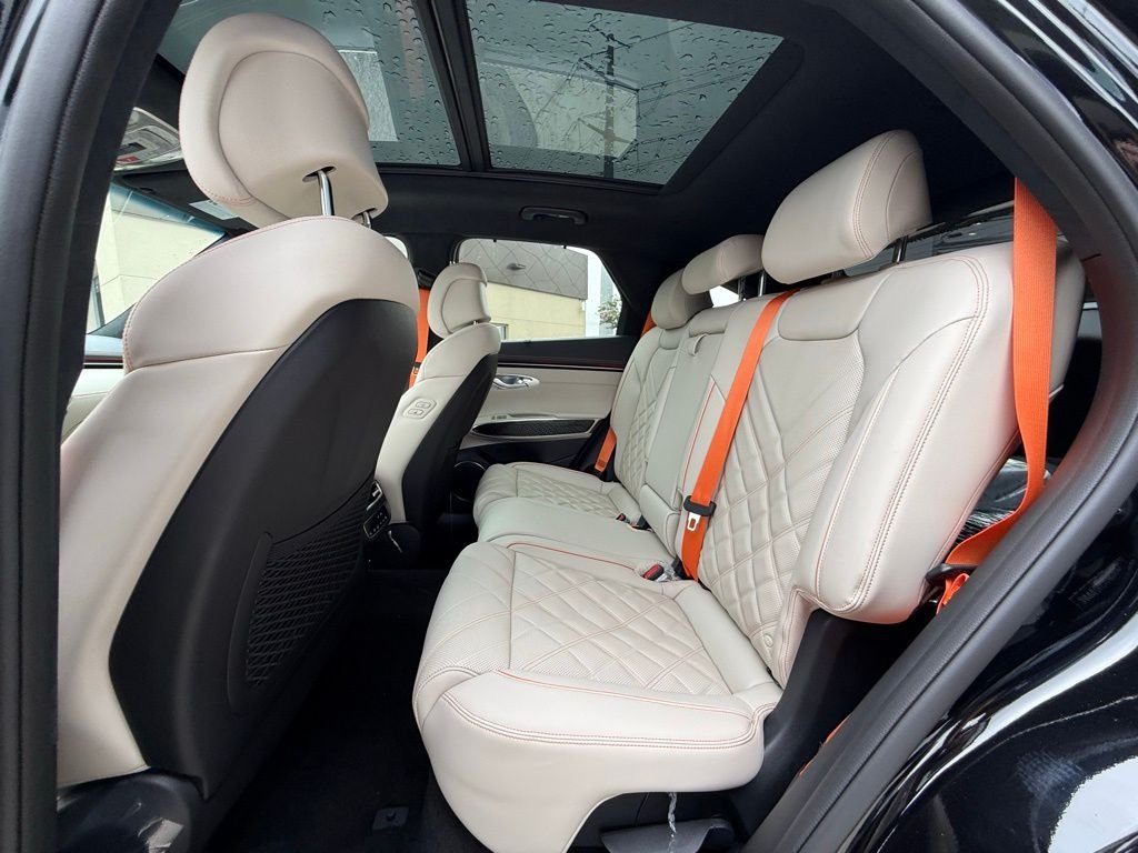 2026 GENESIS GV70 Sport Prestige - Photo 11