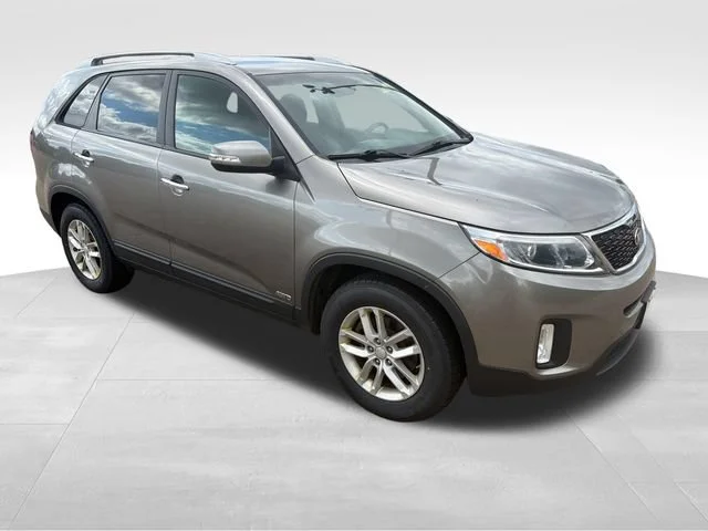 Used 2014 Gray Kia LX image 8