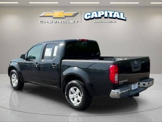 Used 2013 Black Nissan SV image 3