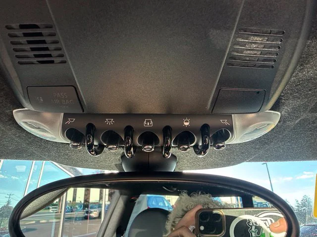 Used 2014 Black MINI Clubman image 20