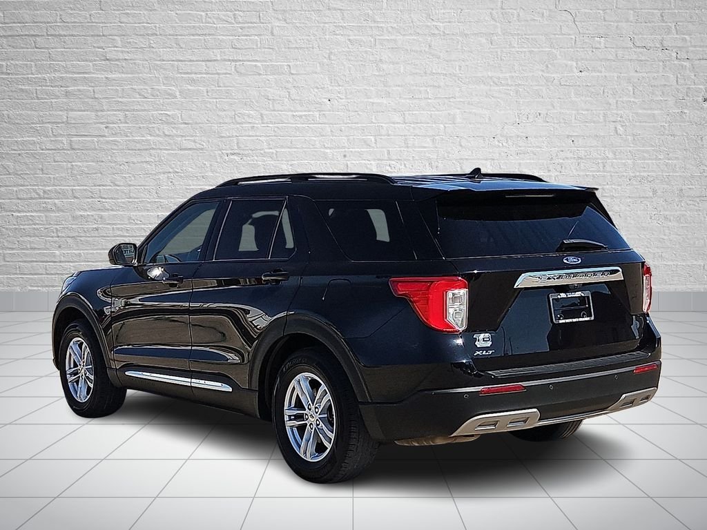 Used 2023 Black Ford XLT image 3
