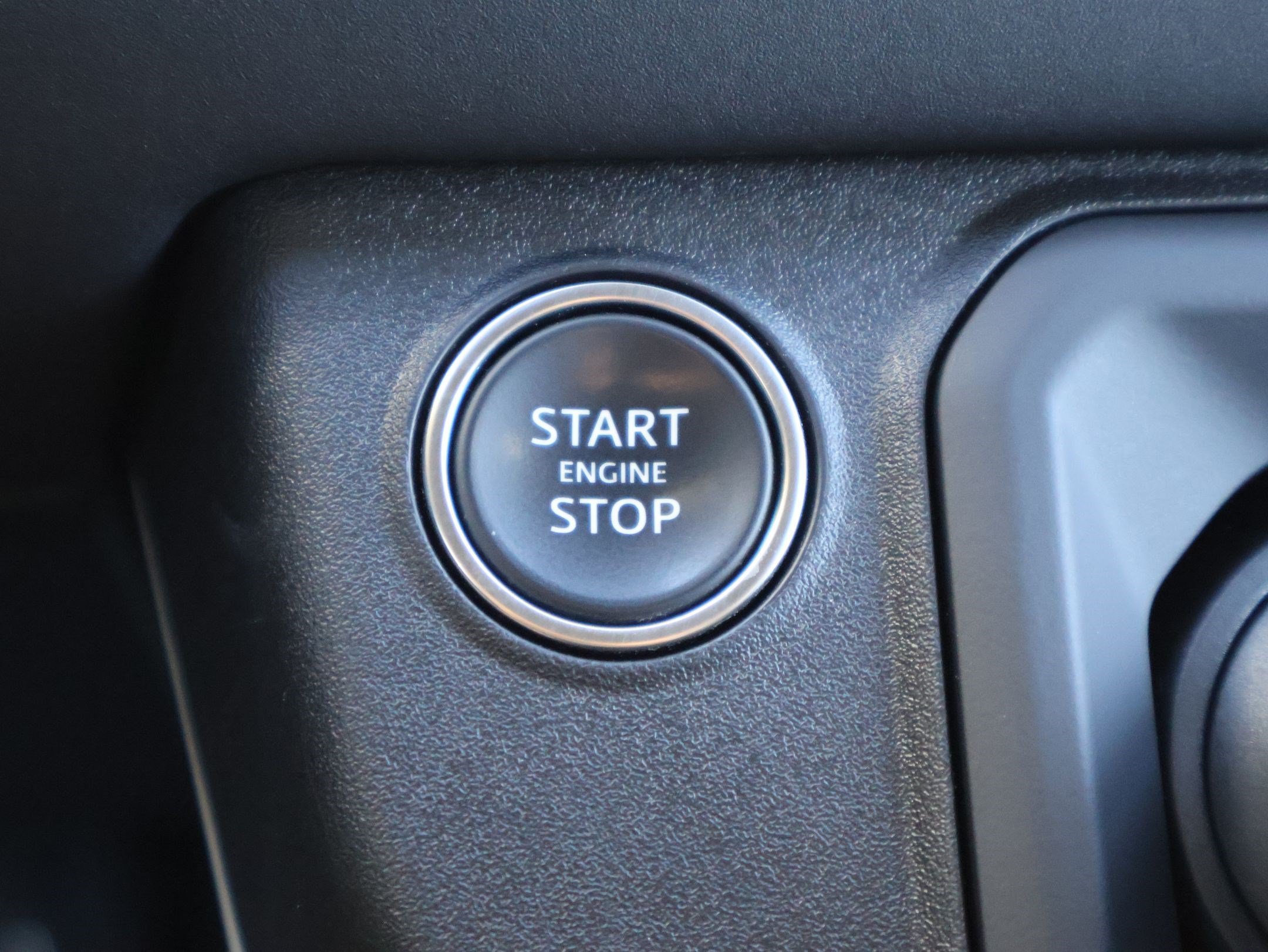 Used 2024 Fuji White Land Rover 110 P300 S image 21