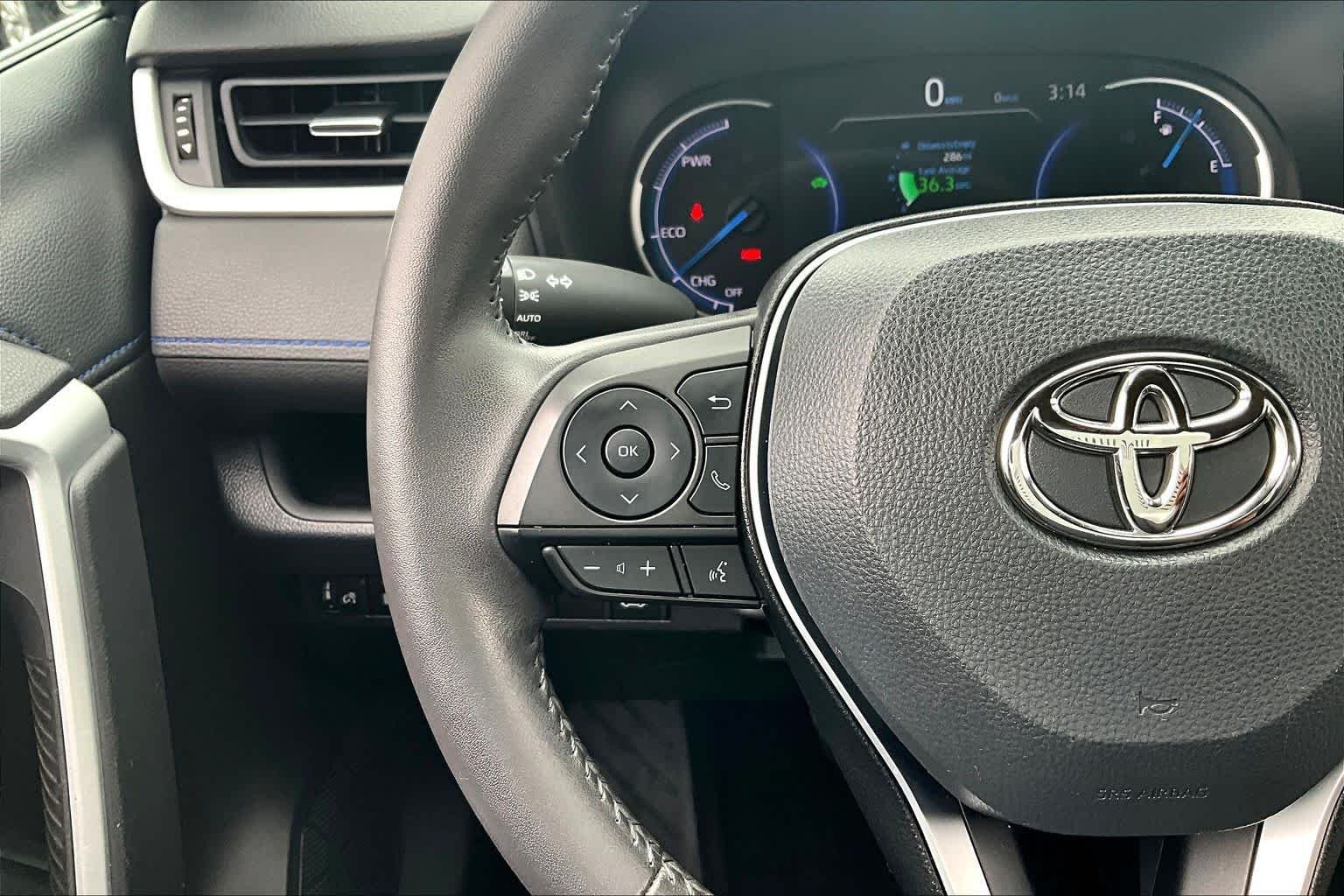 Used 2023 Wind Chill Pearl/Midnight Black Metallic Toyota Hybrid XSE image 24
