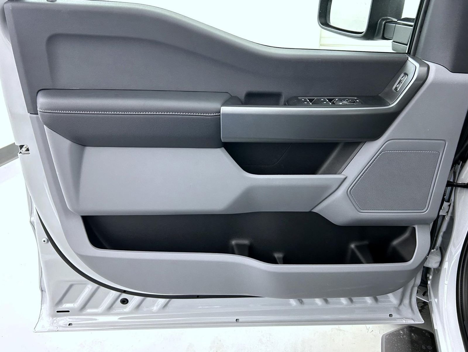 New 2026 Avalanche Ford XL image 9