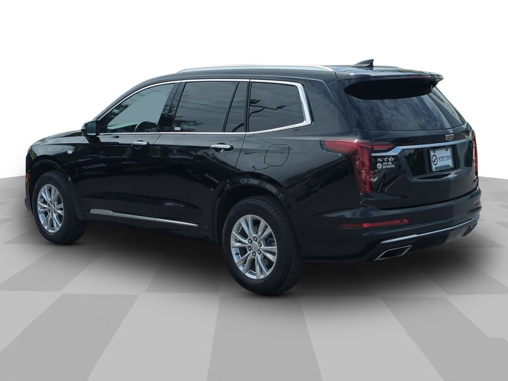 Used 2023 Black Cadillac Luxury image 4