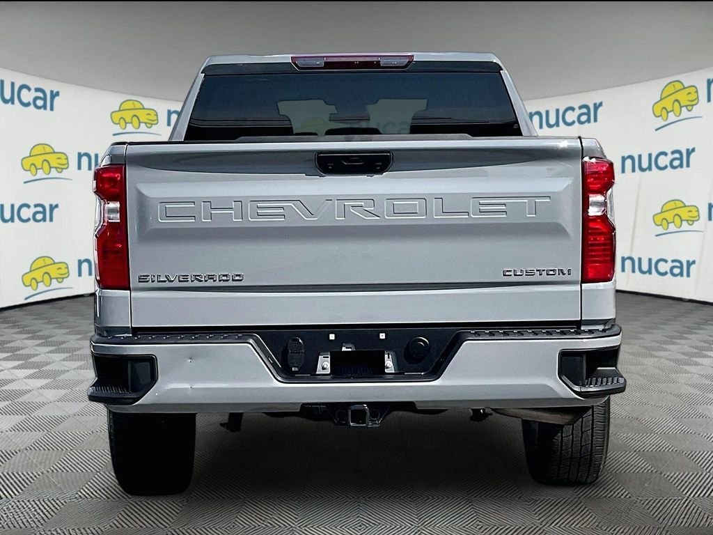 Used 2024 Gray Chevrolet Custom image 5