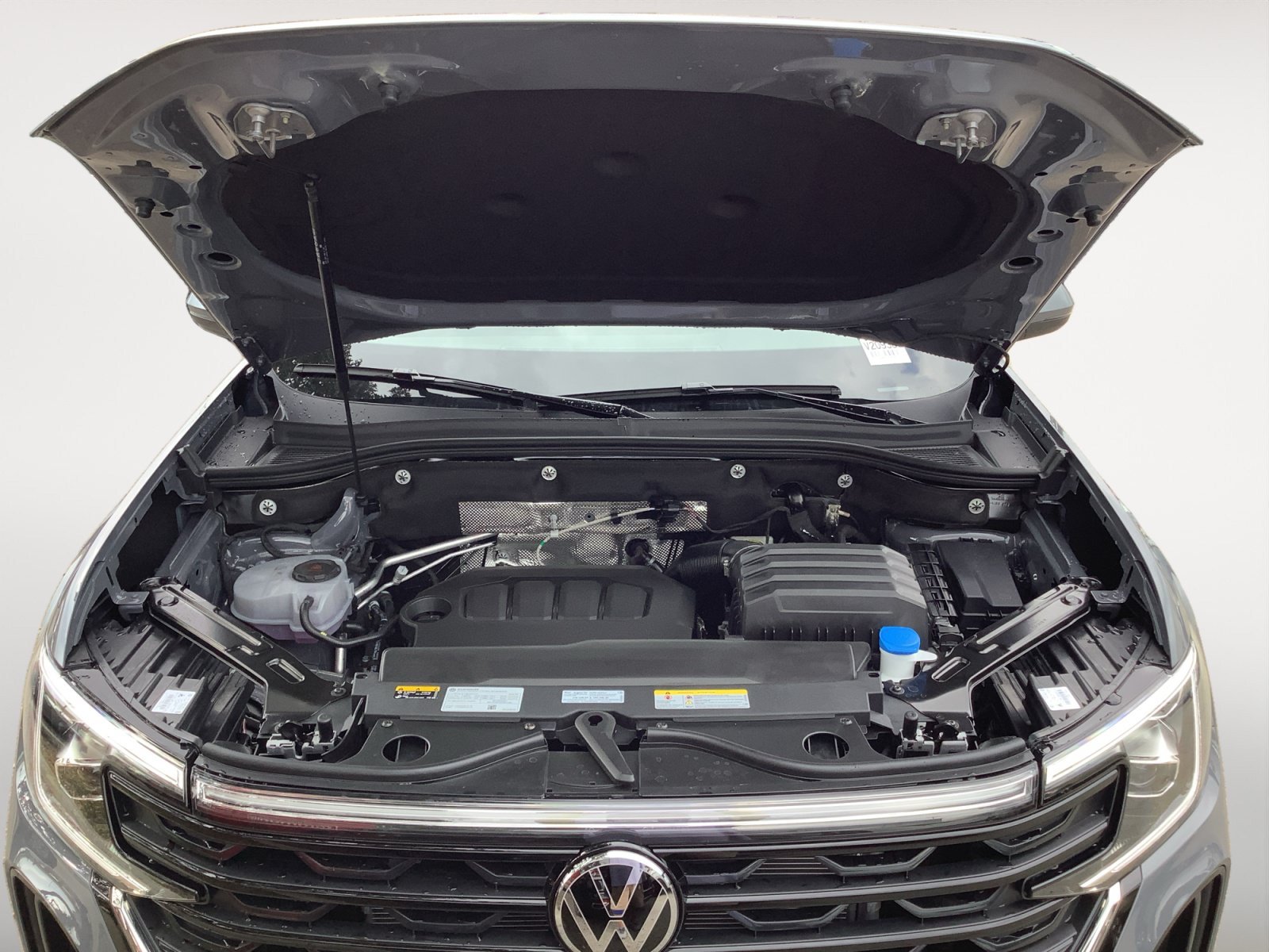 New 2026 Pure Gray Volkswagen 2.0T SE w/Technology image 12