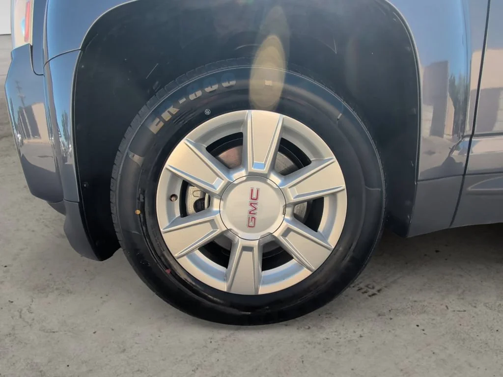 Used 2013 Atlantis Blue Metallic GMC SLT image 14