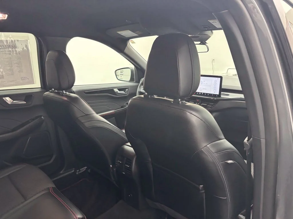 Used 2023 Gray Ford ST-Line image 39