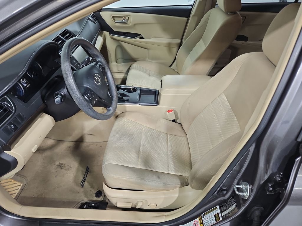 Used 2016 Gray Toyota LE image 10
