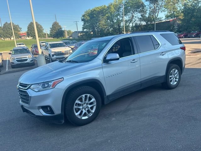 Used 2020 Chevrolet Traverse 3LT with VIN 1GNEVHKW7LJ172829 for sale in Kansas City