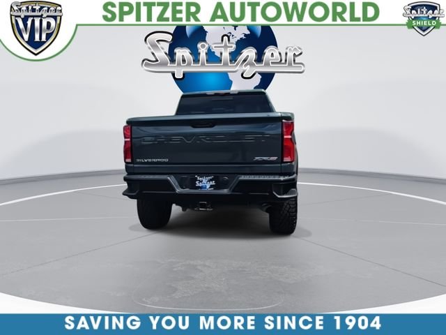 Used 2025 Gray Chevrolet ZR2 image 7