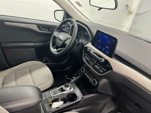 Used 2022 Blue Ford SE image 23