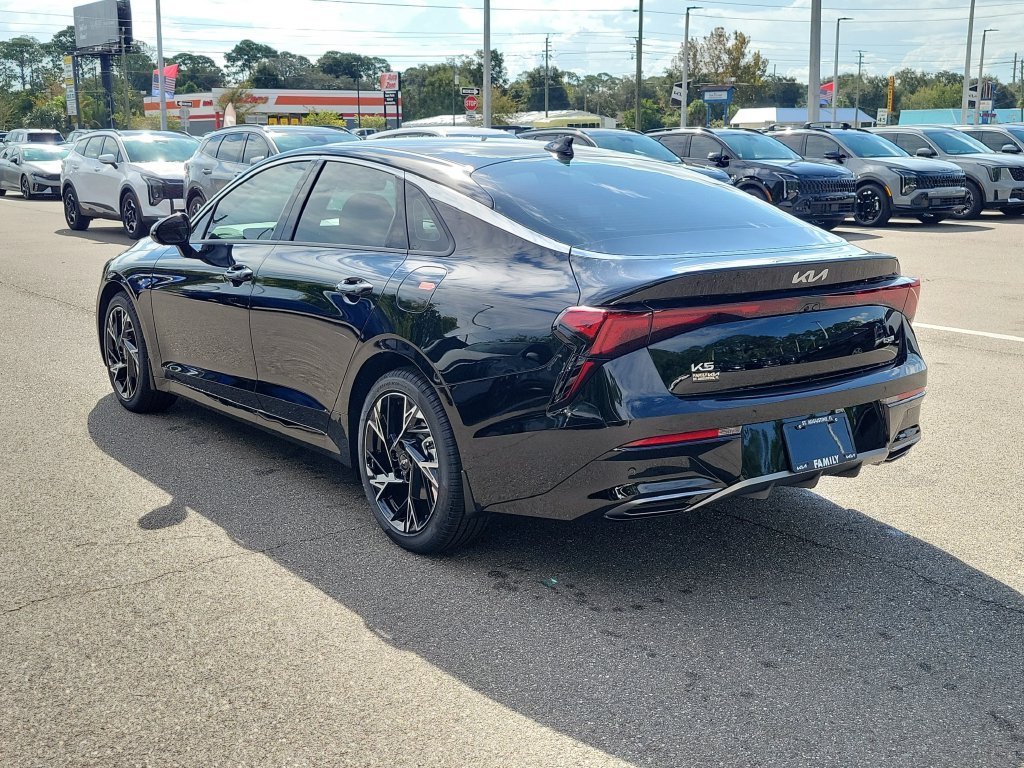 New 2026 Aurora Black Pearl Kia GT-Line FWD image 4