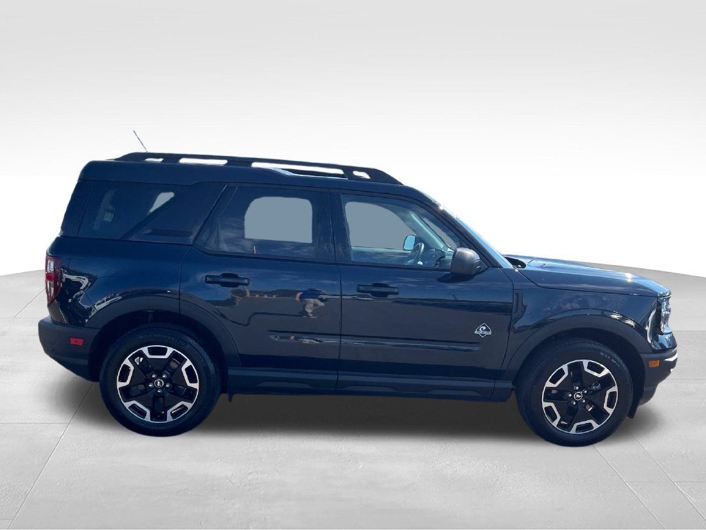 Used 2023 Blue Ford Outer Banks image 6