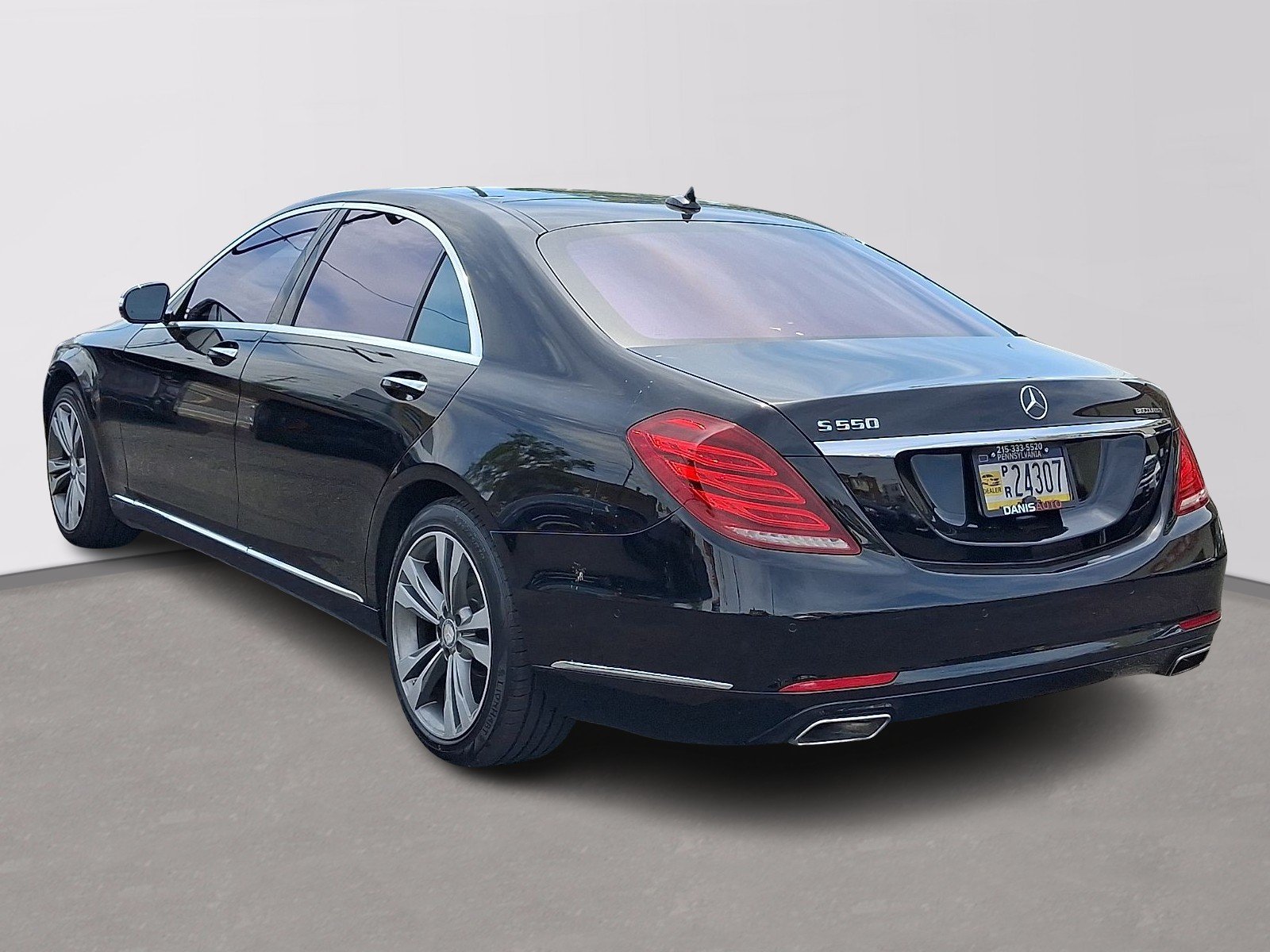Used 2015 Black - 040 Mercedes-Benz  image 4