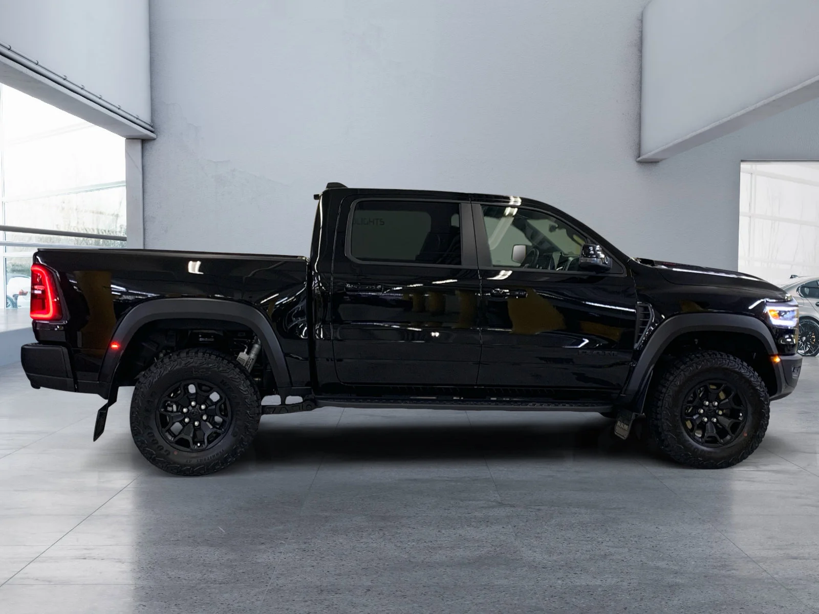 New 2026 Diamond Black Crystal Pearl Ram RHO image 6